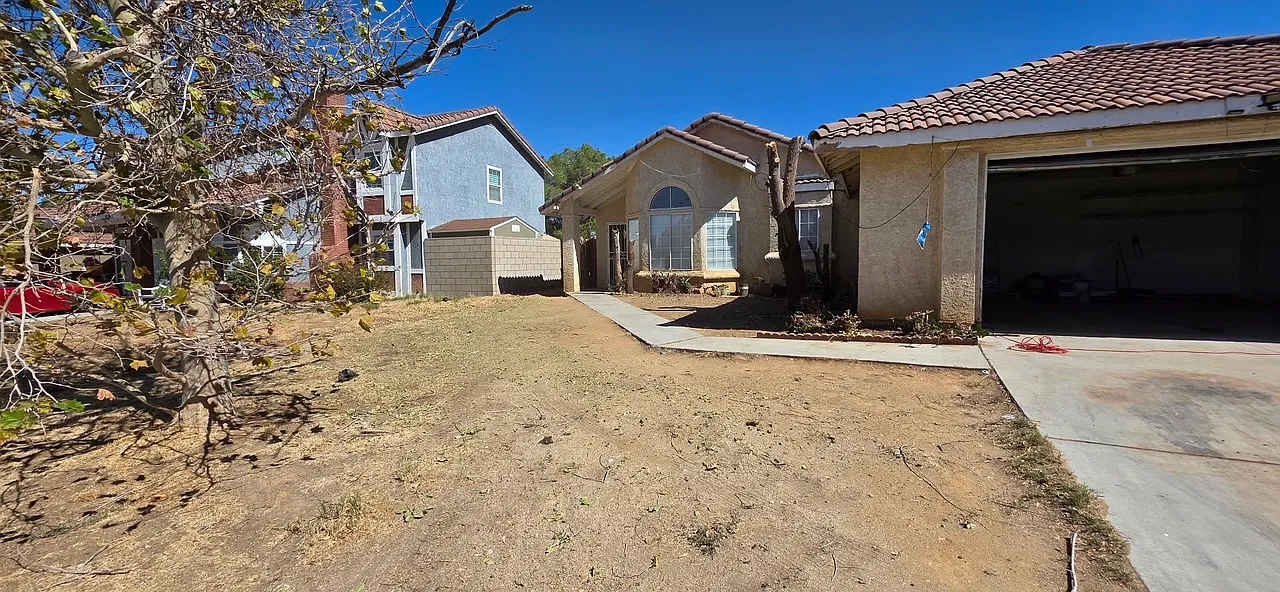 4 bed, 1229 sqft, $2,350 — Photo 1