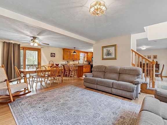 5th image of 75 Nash Rd