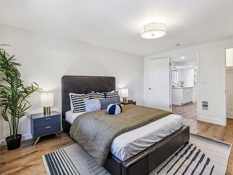 610 Hillcrest Blvd — Photo 30