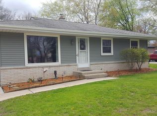 6643 W Leroy Ave, Greenfield, WI 53220