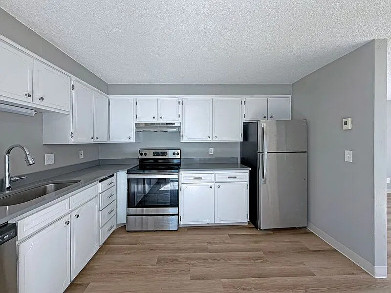 2 bed, 1.0 bath, 1000 sqft, $1,275 — Photo 4