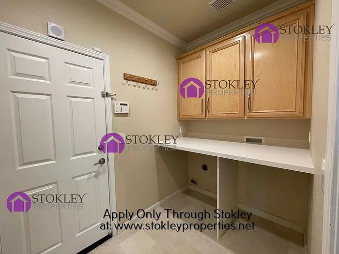 208 Stetson Dr — Photo 12