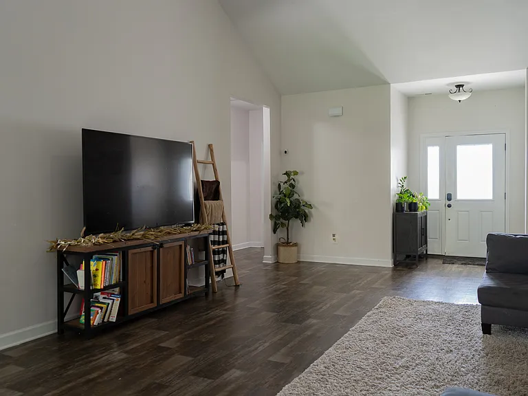 149 Bridgeport Dr — Photo 17