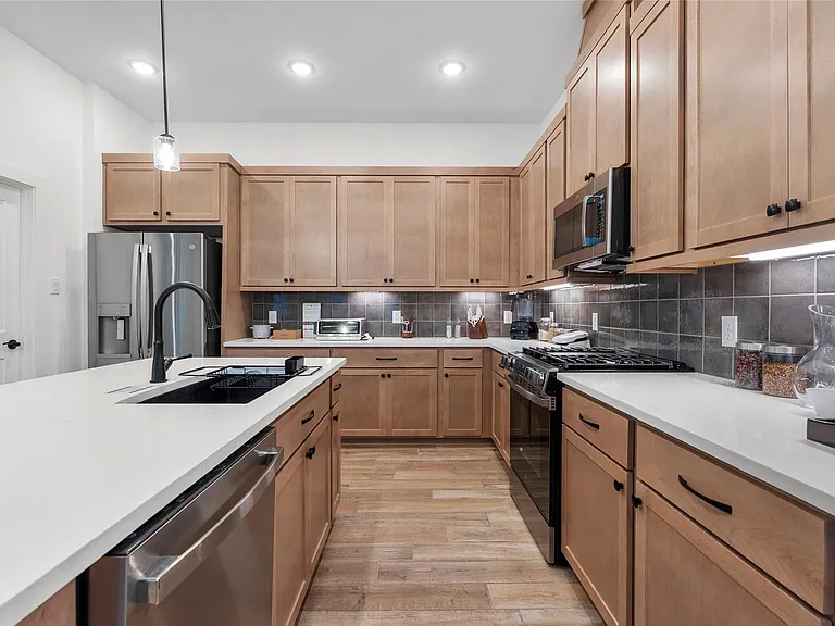 5218 Sage Hills Dr — Photo 15