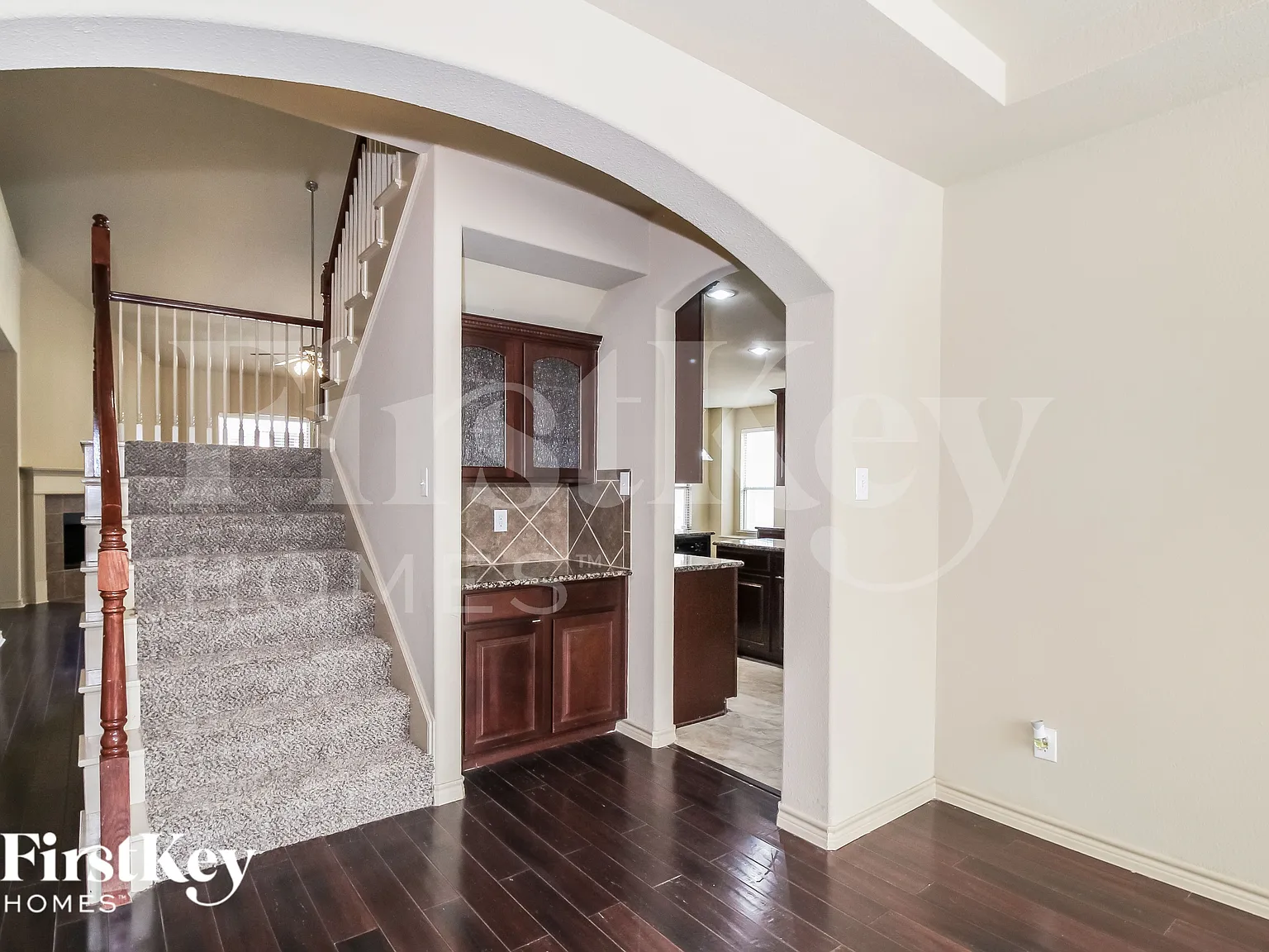 4 bed, 2.5 bath, 3549 sqft, $2,950 — Photo 4