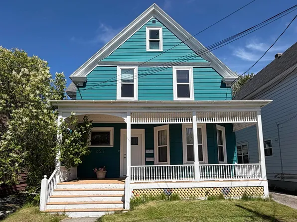 257 Bentinck St, Cape Breton, NS B1P 1H1