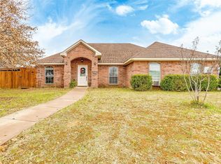 901 Spring Creek St, Cleburne, TX 76031