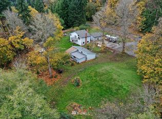 6793 Sills Rd, Clinton, WA 98236