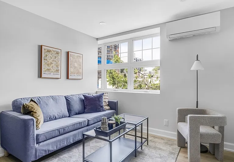658 Somerset St W #101 — Photo 11