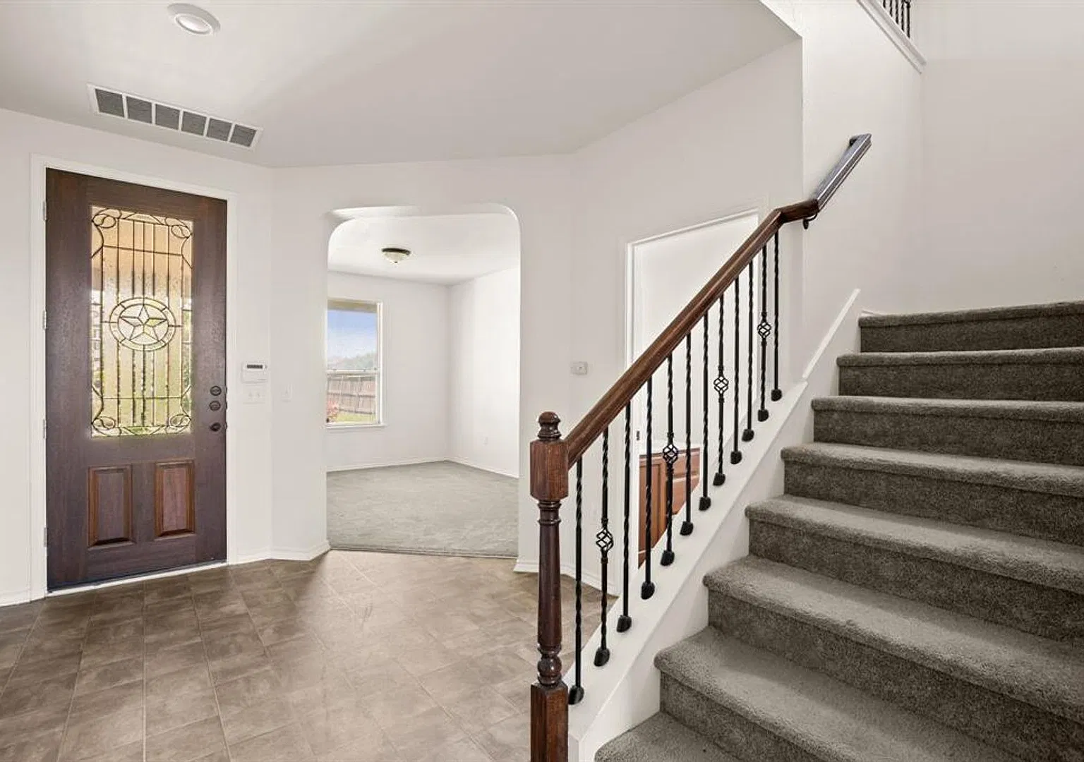 For Lease — Photo 2