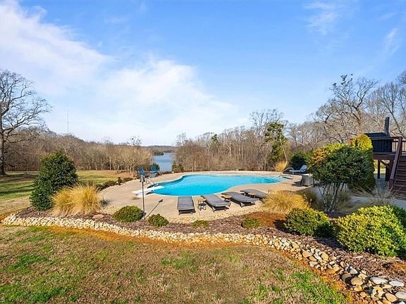 5th image of 7653 Adams Farm Rd