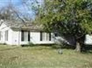 603 N Henrietta St, Henrietta, TX 76365