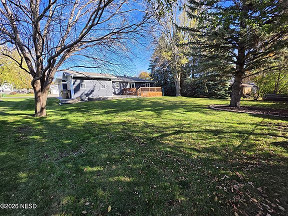 2nd image of 1708 2nd Ave NE
