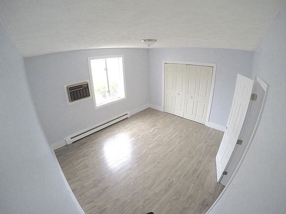 Large Bedroom