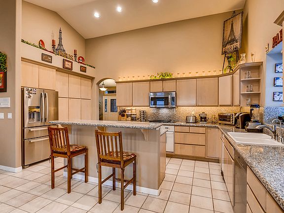 4th image of 4562 Sheri Lyn Ct