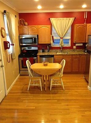 5th image of 505 E 5th St #2