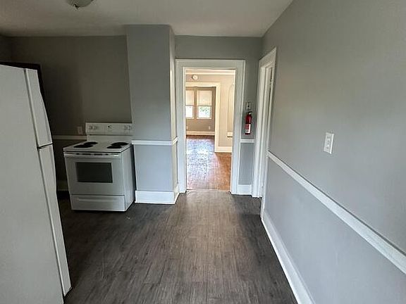 2nd image of 2114 10th St #2
