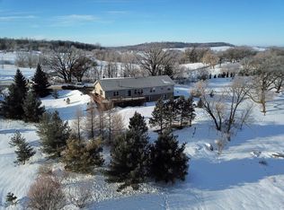 43025 Summit Dr, Evansville, MN 56326