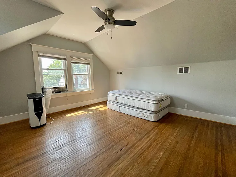 1667 Richmond Dr — Photo 19