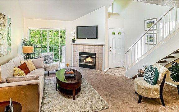 2nd image of 24135 Del Monte Dr Unit 210