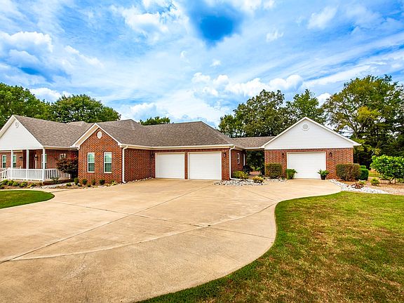 3rd image of 192 Cottage Creek Ln