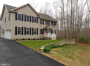 11 Cascade Ln, Fredericksburg, VA 22406