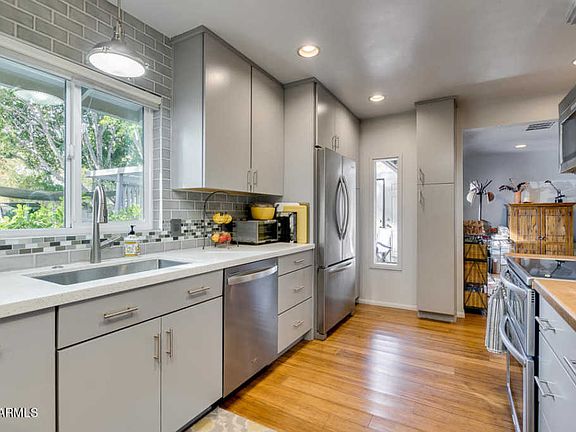 2nd image of 142 E Bonita Way