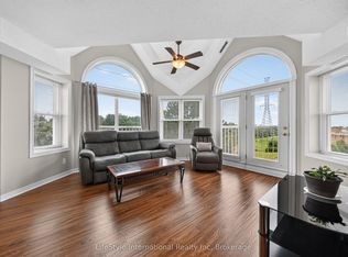 208 Silvercreek Pkwy N #307, Guelph, ON N1H8H2