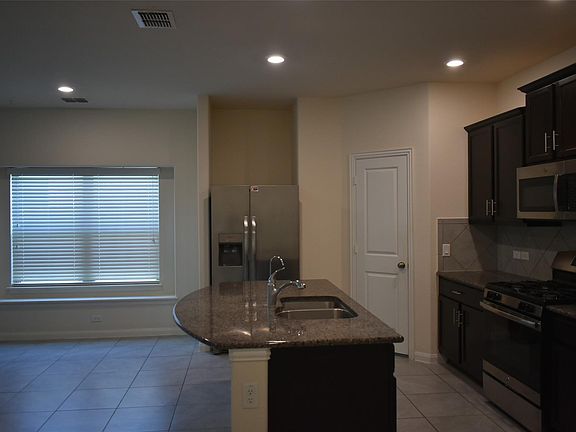 3rd image of 299 Shale Cir