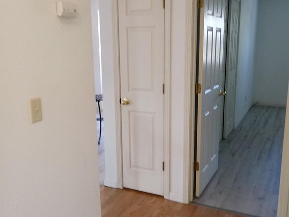 4th image of 533 Jaime Lynn Ct