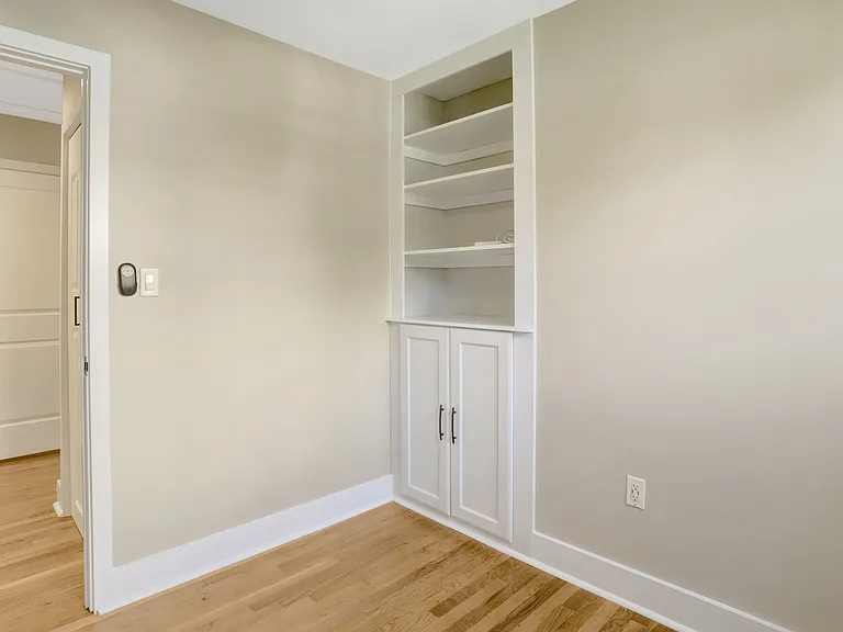 4519 Holmes Run Pkwy — Photo 14