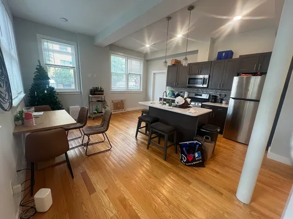 362-364 W 4th St #1, Boston, MA 02127