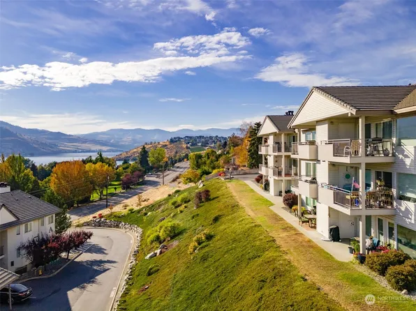 808 W Manson Road #D302, Chelan, WA 98816