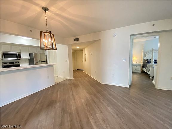 4th image of 4135 Residence Dr APT 609