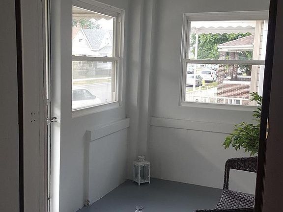 3rd image of 5031 Walsh Ave
