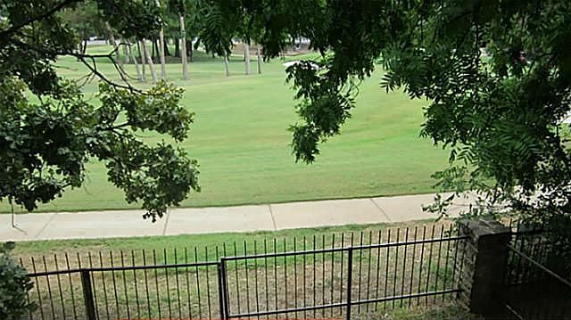 1st image of 2505 Wedglea Dr #224