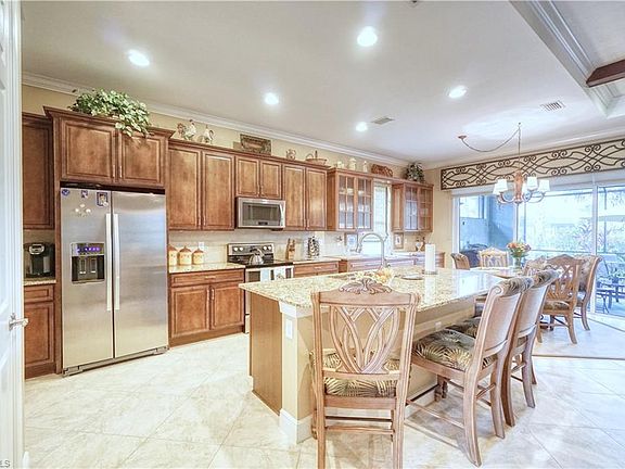 5th image of 11627 Giulia Dr