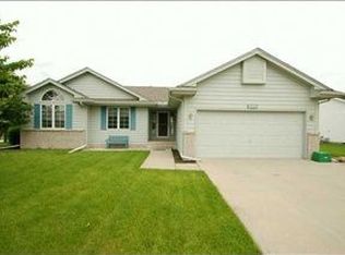 295 Melrose Dr, Waukee, IA 50263
