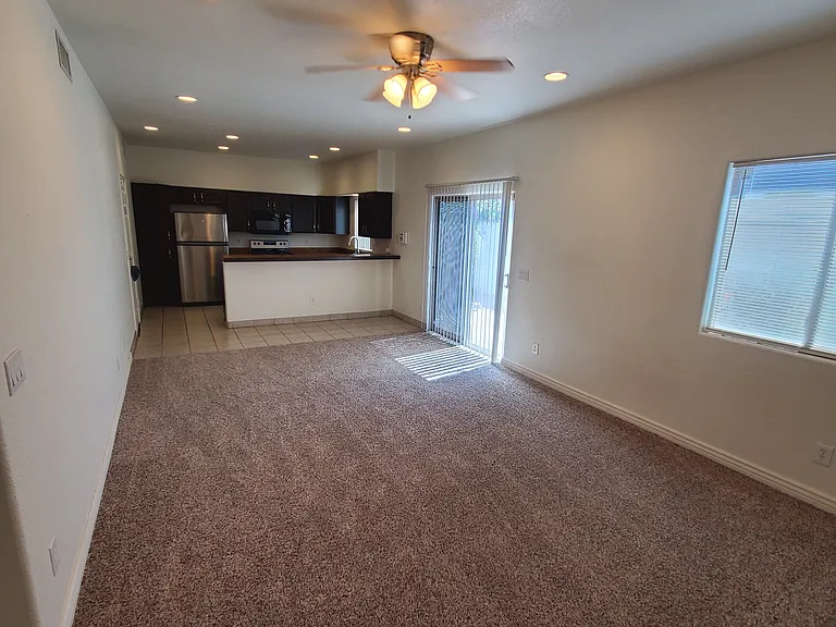 520 E Eva St #1 — Photo 24