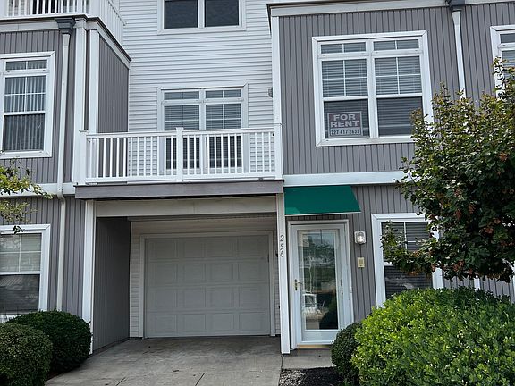 5th image of 256 E Marina Pkwy