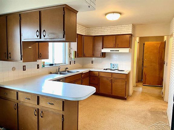 5th image of 2460 Aurelia Ct