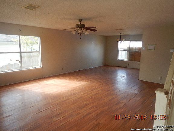 2nd image of 8104 Bent Meadow Dr