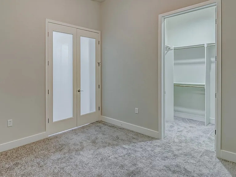 Axis 2300 Apartments — Photo 106