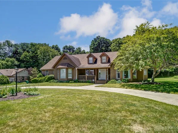 1209 Edition Dr, Dayton, OH 45434