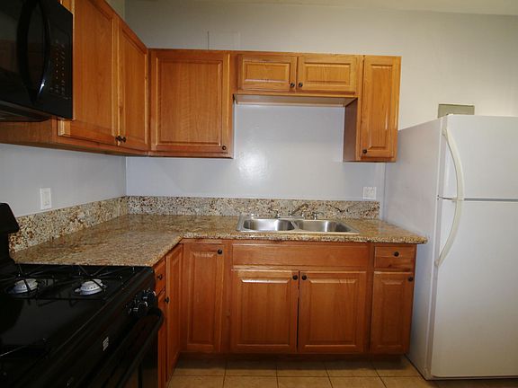 4th image of 777 S Westmoreland Ave APT 105