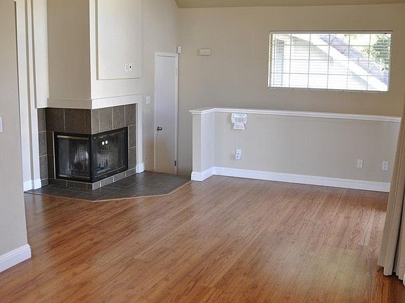 4th image of 7300 Cronin Cir #2