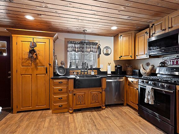 4th image of 13 Cooper Road