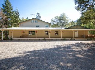 680 Glendon Rd, Cave Junction, OR 97523