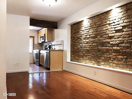 Rented by Citi Habitats | media 12