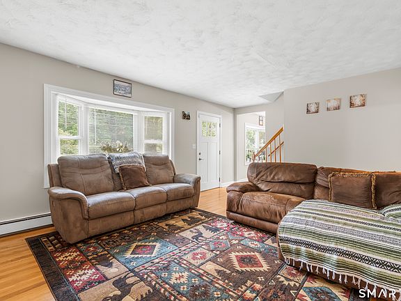 5th image of 2065 Reservoir Avenue